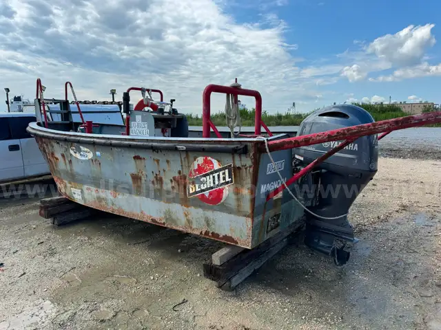 Boat, Center Console, 24ft, Steel Hull, Myer Marine, W/ Yamaha 175HP Motor