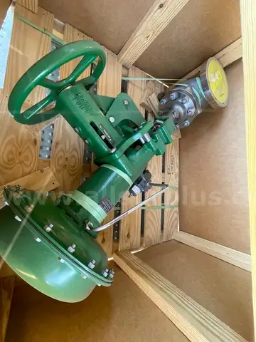 Valves & Fittings, Various Types & Sizes, 1 Lot