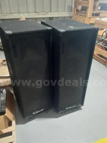 2ea 4FTx2FT Eliminator Speakers on Wheels