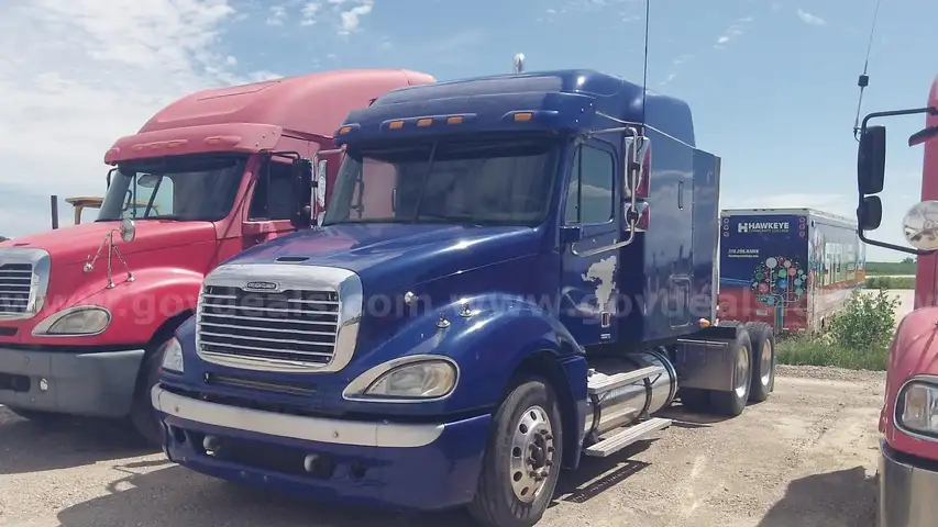 2007 Freightliner Columbia 120 Truck Tractor