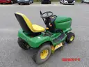 2010 John Deere lawn tractor mower