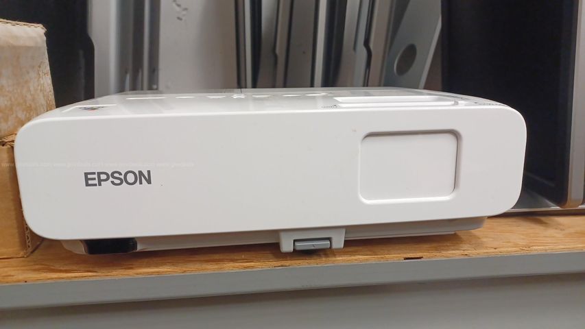 epson powerlite 84 projector