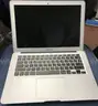 2 used MacBook Air. (op)