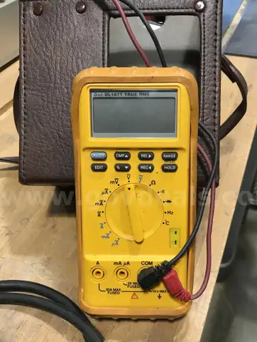 Used Wavetek digital multimeter. (FW)