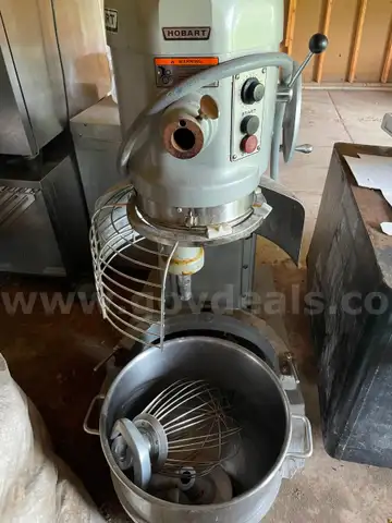 Hobart H600 60 Qt Mixer Bowl And 2 Attachments Included