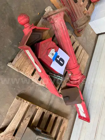Gamewell Equipment - Circular Fluted Pedestal, Box 36