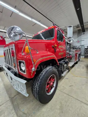 1990 International 2574    SEE VIDEO!!!