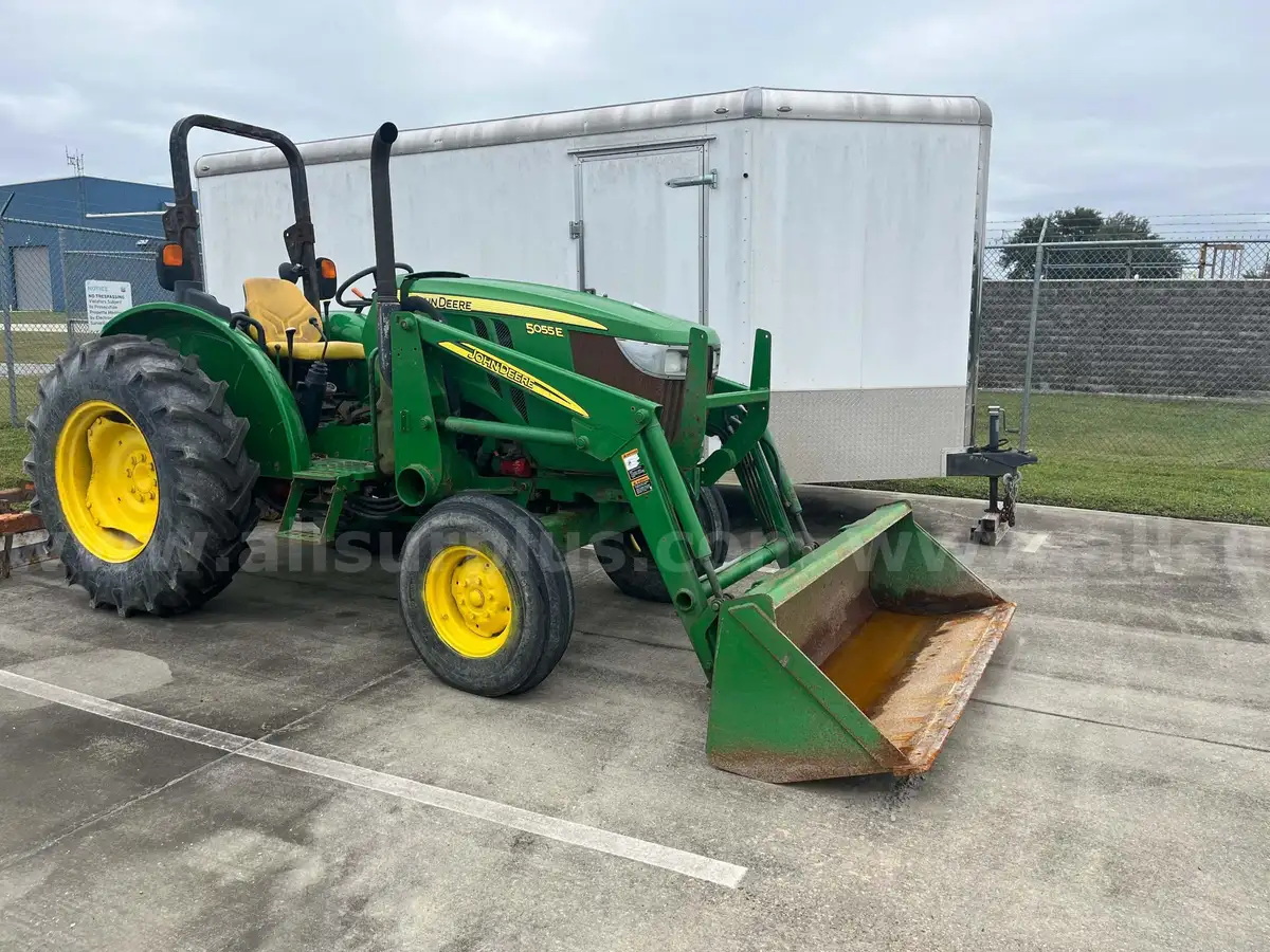 John Deere 5055E 2WD Tractor, with Grater Blade & Front End Loader ...