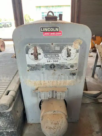 Welding Machine, Lincoln SA-200, Arc, Qty 1