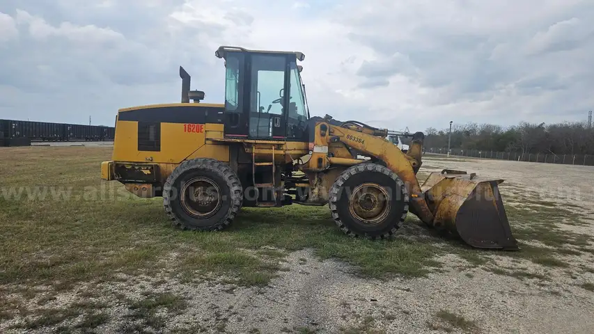 1990 Caterpillar 1620E Wheel Loader