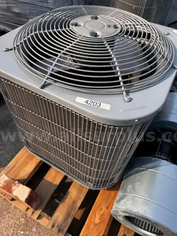 1.5 TON CARRIER OUTDOOR AIR CONDITIONER