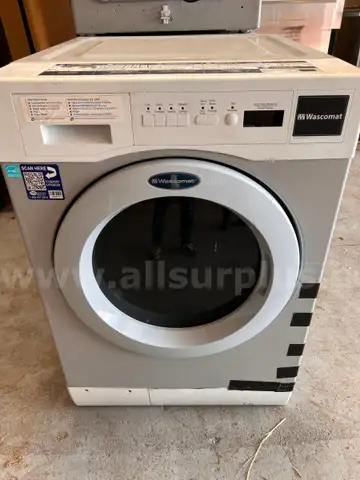 Wascomat Crossover WHWF09810NM On-Premises Front-Load Commercial Washer 22 LBs