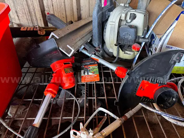 COMMERICAL LAWN COMPANY CLOSE OUT