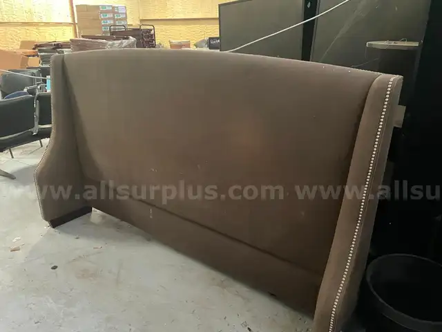 Bedroom & Home Décor Bundle – Stylish & Gently Used