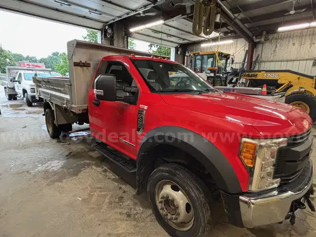2017 Ford F-450 SD Dump Truck