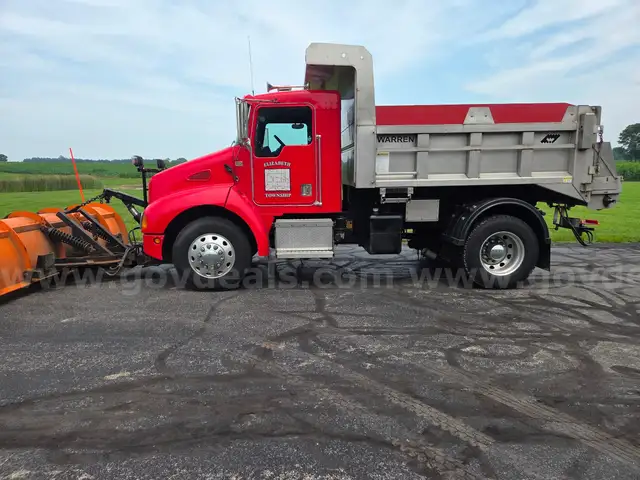 2001 KENWORTH T-300 SINGLE AXLE SNOW PLOW TRUCK