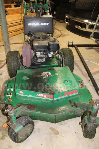 RANSOMES BOB CAT 36&#x22; HYDROSTATIC WALK BEHIND MOWER