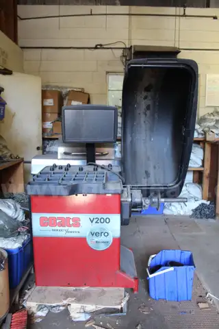 COATS VERO 200 SERIES TIRE BALANCER