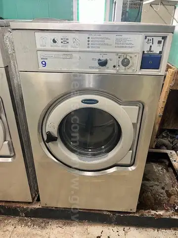 Lot 32 - Used Laundry Equipment