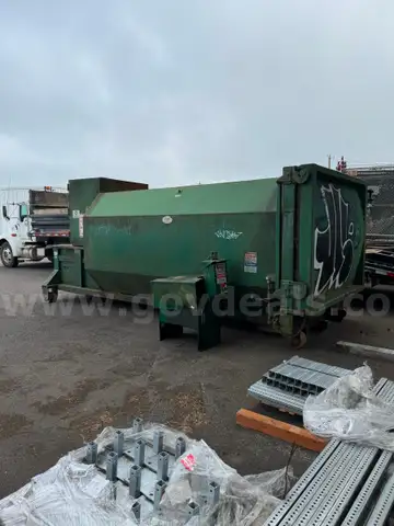 2005 Cram-A-Lot Trash Compactor