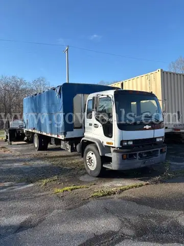 2002 Chevrolet F7B042