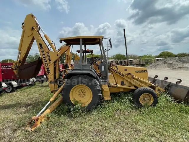 1996 Ford 555d Backhoe (UT-16)