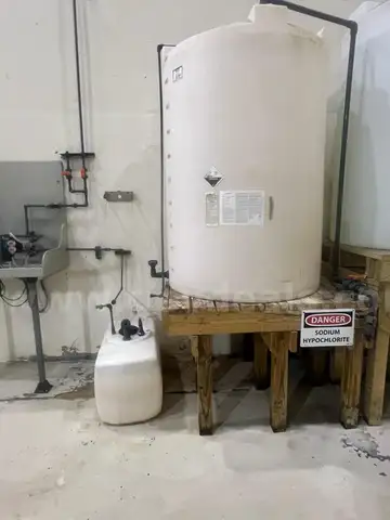 500 Gallon &#x26; 50 Gallon Chemical Tanks