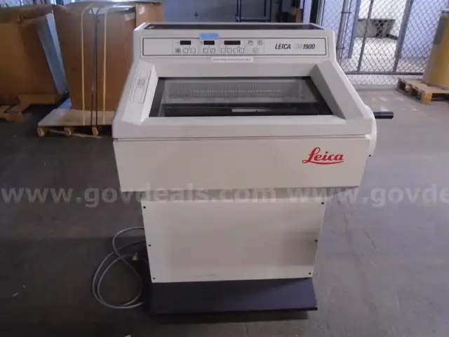 Leica CM1900 Rotary Microtome