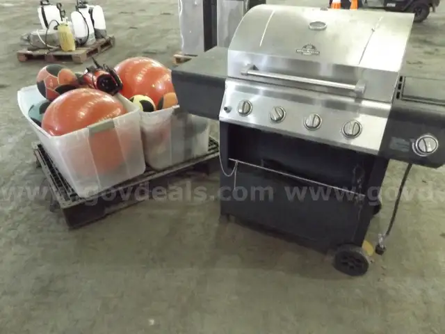 Lot - Exercise Balls and Propane Grill