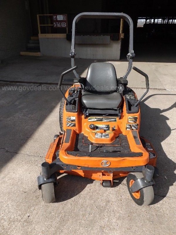 Kubota zd221 for online sale