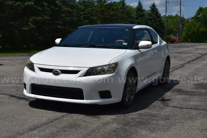 2012 Scion tC Sports Coupe 6-Spd MT  SEE VIDEO!!!