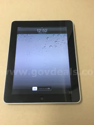 Lot of (3) Apple iPad (6th Gen) - 32GB &#x26; Lot of (1) Apple iPad (6th Gen) - 128GB - Lot of (2) Apple iPad (1st Gen) -32GB