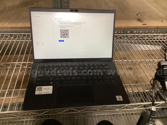Dell Latitude 7410 Laptop w/ Charger