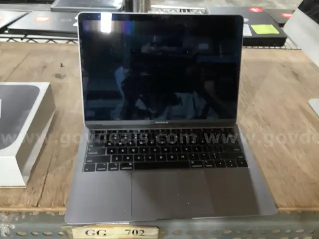 MacBook Air (Retina, 13-inch, 2019)