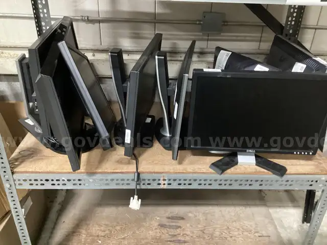 Lot of 8 Monitors