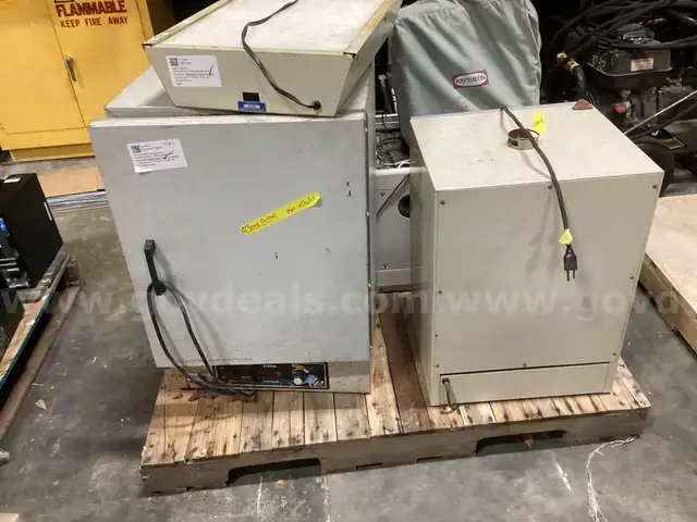 Lot of Lab Equipment