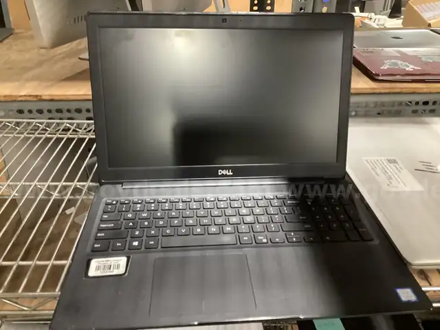 Dell Latitude 3500 Laptop