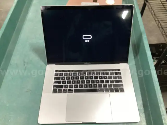 Apple MacBook Pro 2019 15" Model A1990