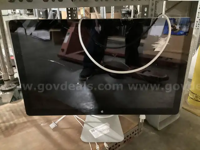 Apple Monitor (cracked screen)