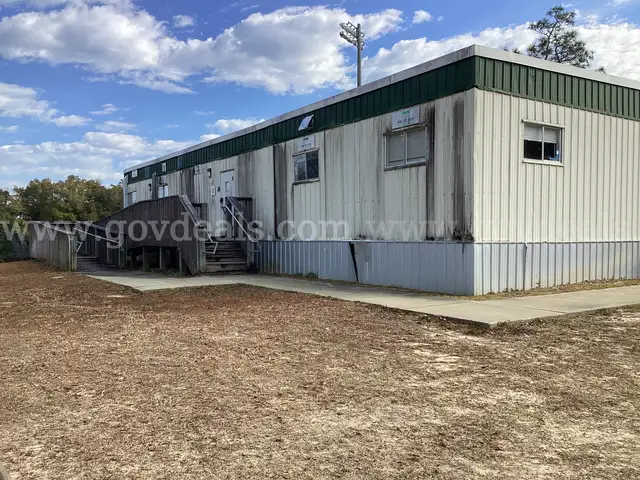 B537 Football Trailer  (Offices ] 6 TRAILERS