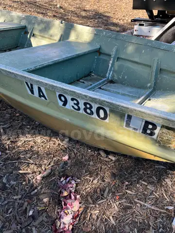 Jon Boat- VA 9380