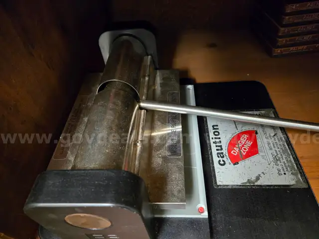 1 Ellison Die Cut Machine with 301 Die Cuts