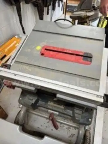 TABLE SAW