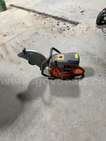 Hasqvarna 1270 concrete saw
