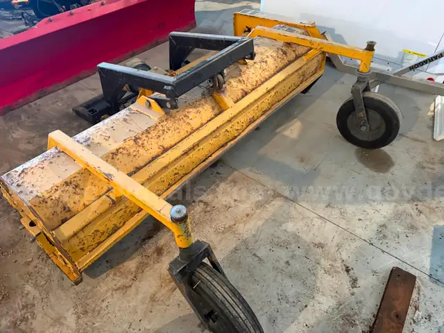 Trackless Front Flail Mower