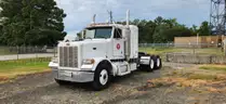 2004 Peterbilt 378 Semi Truck