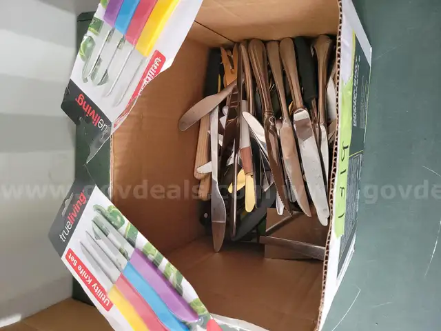 Kitchen knives