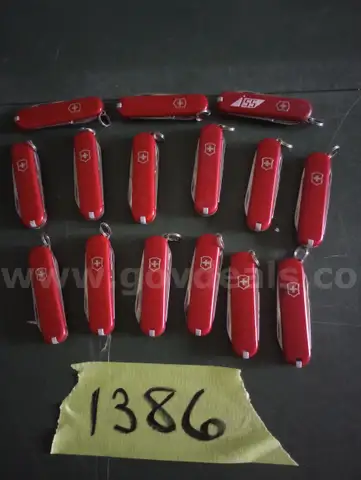 Victornox small knives