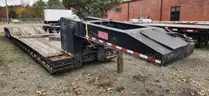 2011 Overbilt Removable Gooseneck trailer