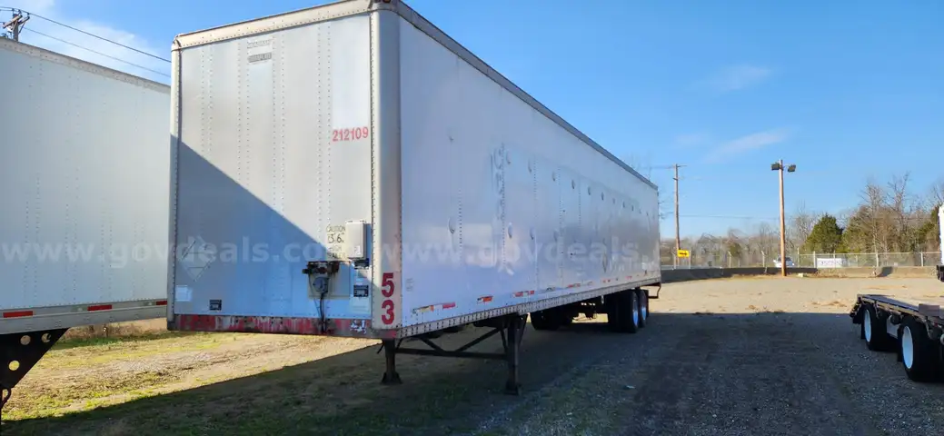 1998 Wabash 53' enclosed trailer